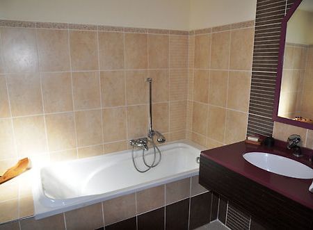 La Villa Saint Pierre Hotel Екстер'єр фото